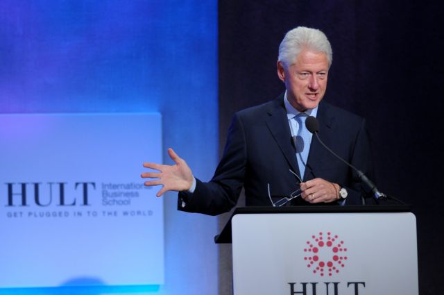 Μπιλ Κλίντον: Οι Έλληνες δουλεύουν 25% περισσότερο από τους Γερμανούς